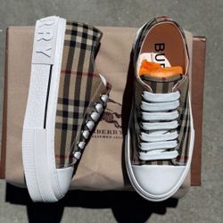 Burberry Shoes