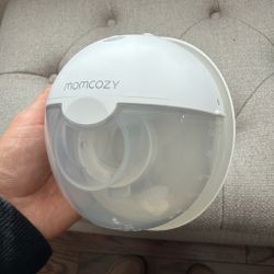Momcozy breast pumps