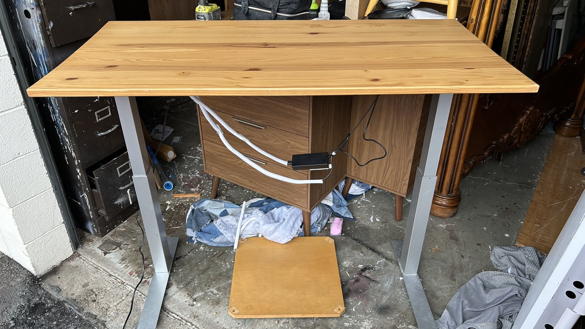 Electric standing table adjustable height home office desk L55”*W27”*H27”~H44”address in description