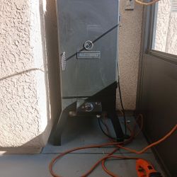 Master BUILD 30* ELECTRIC  SMOKER WITH  LEGS
