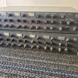 TOA Electronic Music Mixer 