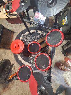 Electric drum set (OBO)