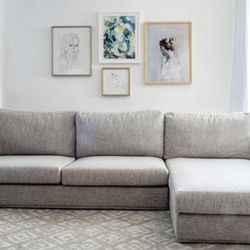 Light Gray Interior Define Modern L-Shape Sectional Sofa