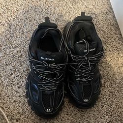 Balenciaga track runner