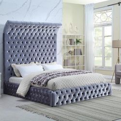 UPHOLSTERY PLATFORM BED NEW IN BOX 