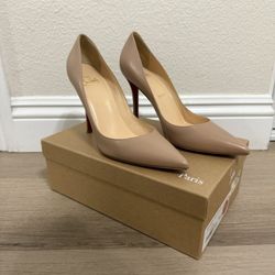 Christian Louboutin Apostrophy Pump