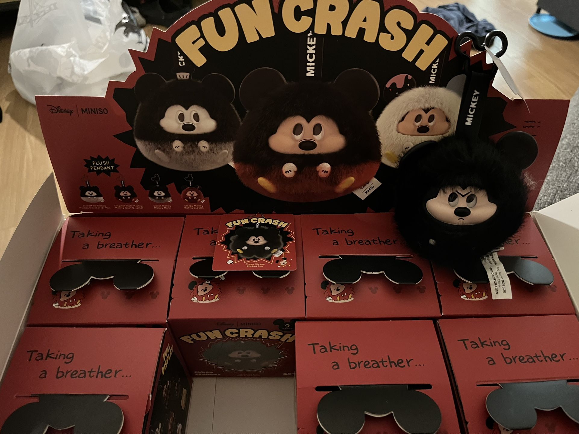 AUTHENTIC MICKEY FUN CRASH