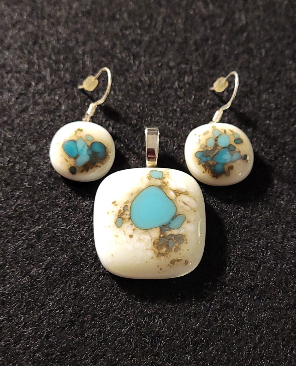 Organic fused glass pendant in ivory and turquoise blue with matching earrings