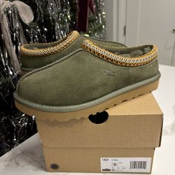 Ugg Tasman Burnt Olive Sz 6 Women’s 