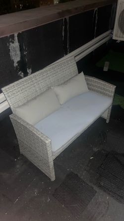 2  seater outdoor couch.