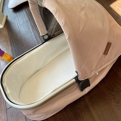 Uppa baby Pink Bassinet 