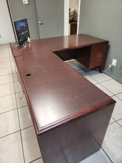 Wood L shaped desk 86x72
