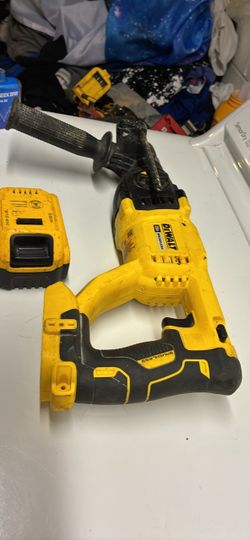 Dewalt 20 V brushless SDS plus brushless hammer with big batter