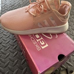 Girls Adidas Shoes (NEW)