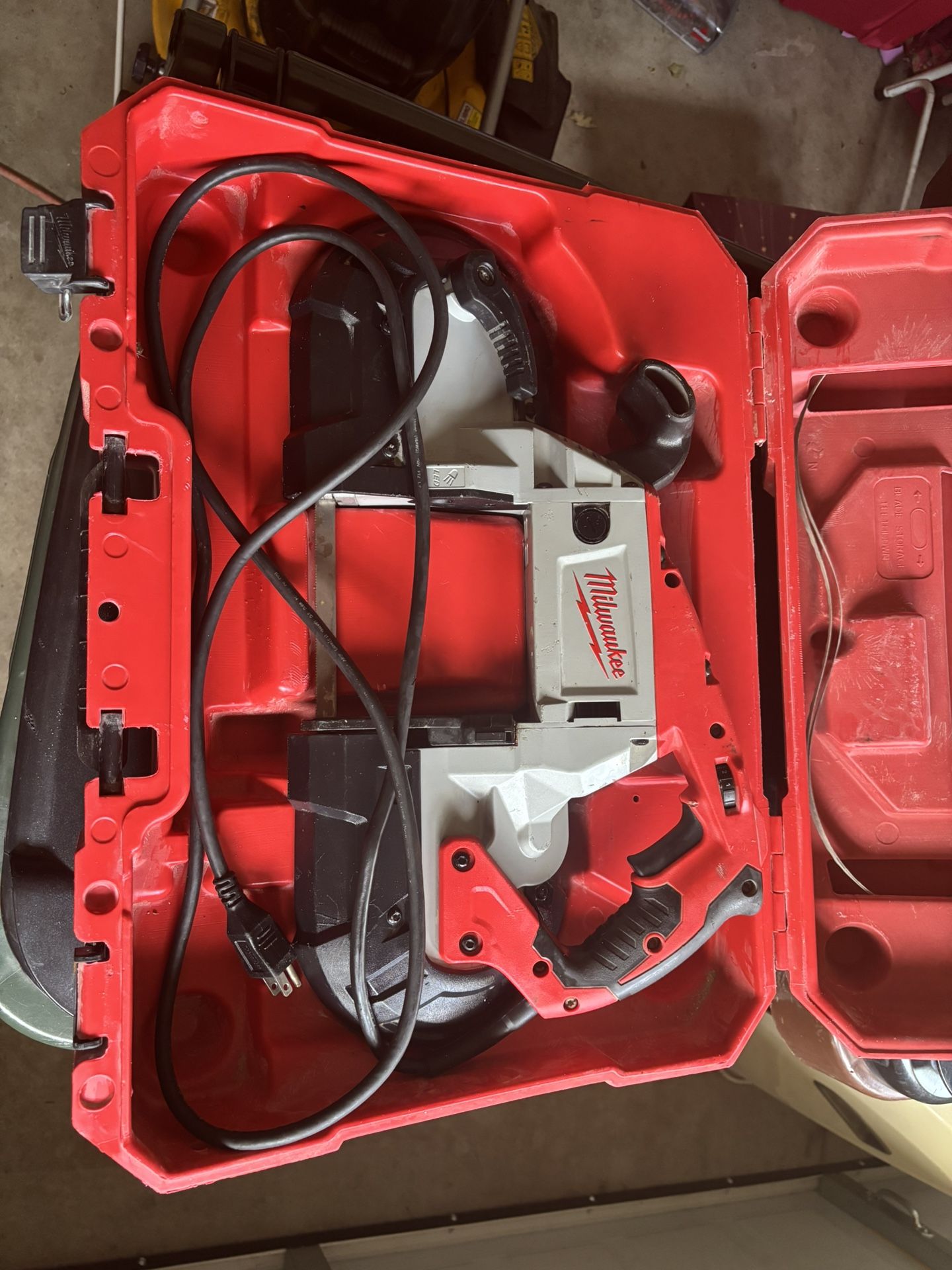 Milwaukee Deep Cut Portable Band Saw + Case – Corded Power