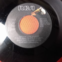 Vintage Hall And Oates Rich Girl 45 Record