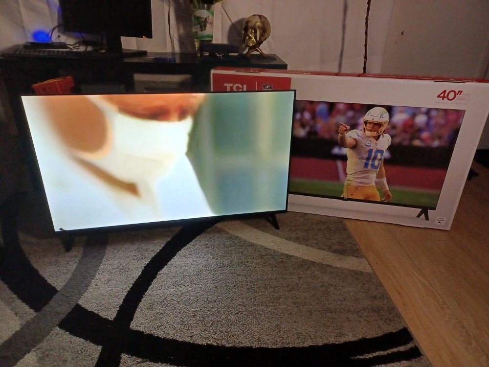 TCL 40" HD TV ( NEWEST MODEL)