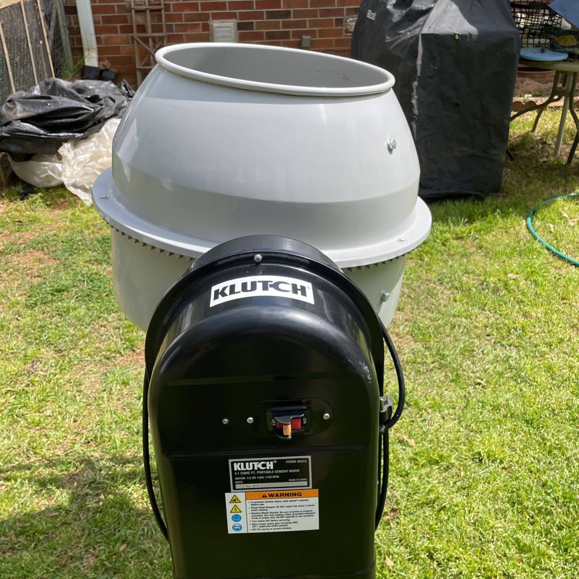 Klutch Portable Electric Cement Mixer