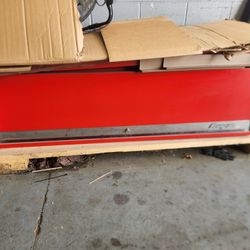 Snap on Hutch