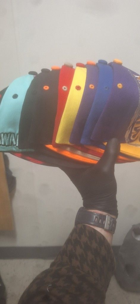 Snapback Premium Medium Snapbacks