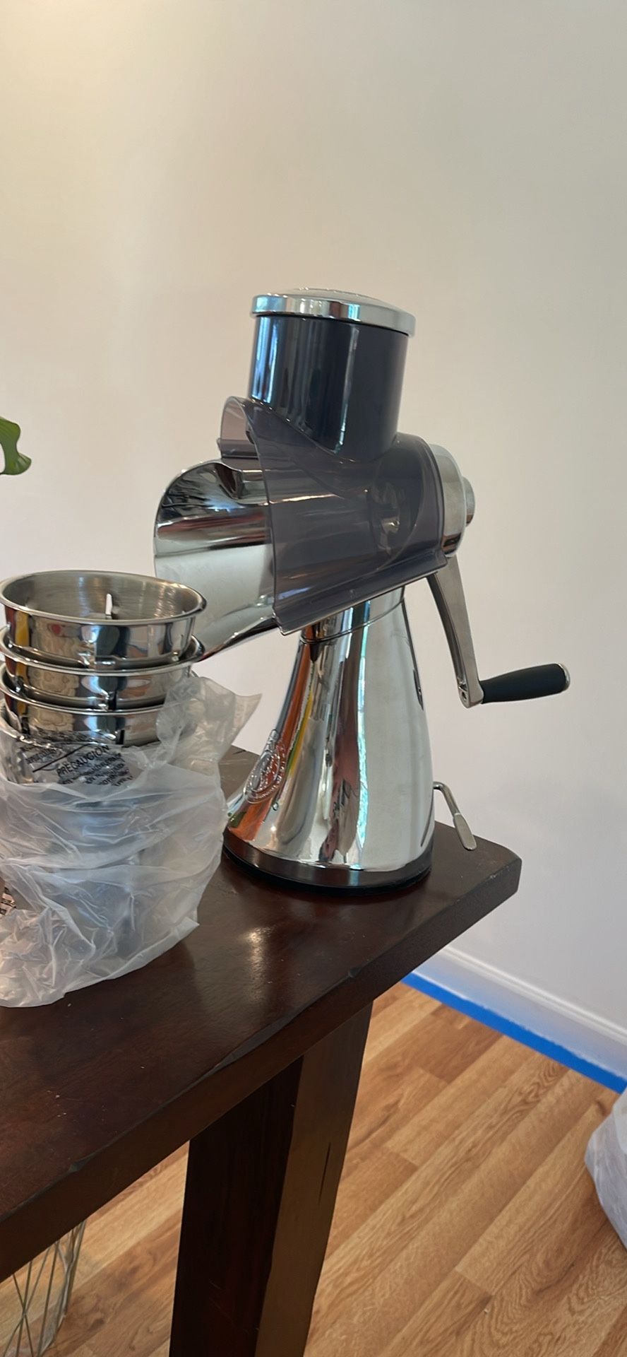 Royal Prestige Manual Shredder 