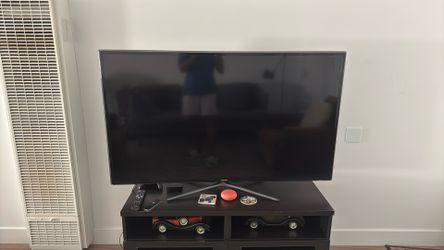 55’’ TV. Must Pickup