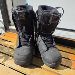 Salomon Youth Size 5.5 Snowboard Boot