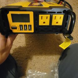 Dewalt 1000 Watt Power Inverter 