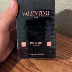 Valentino Uomo Born In Roma Intense 