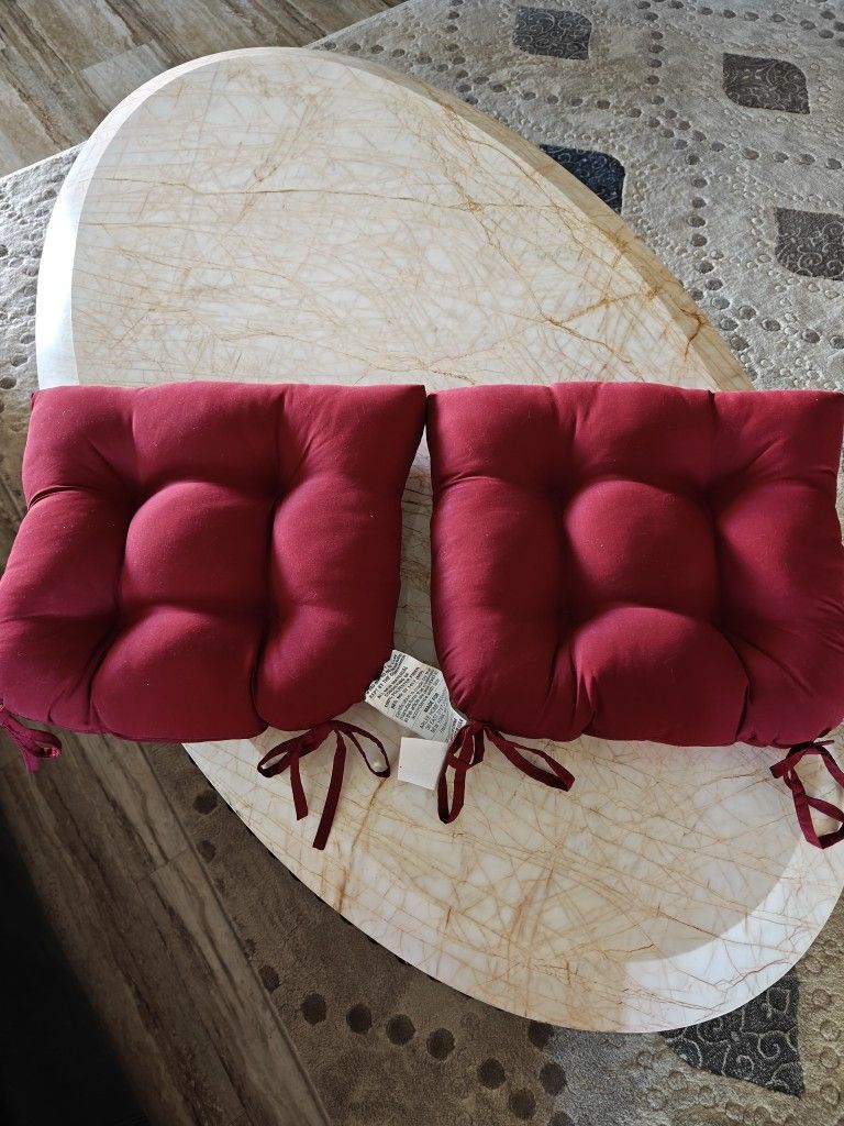 New, Barn Red, 14x14x3 In Seat Cushions