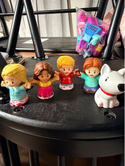 Little people replacement figures