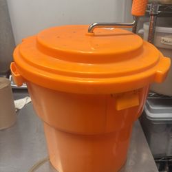 Restaurant Salad Spinner 