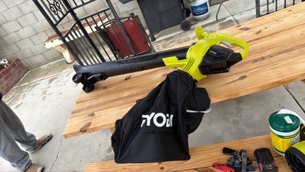 Ryobi 40Vac attack leaf vaccum /mulched kit Cordless Leaf Blower Vacuum with Bag