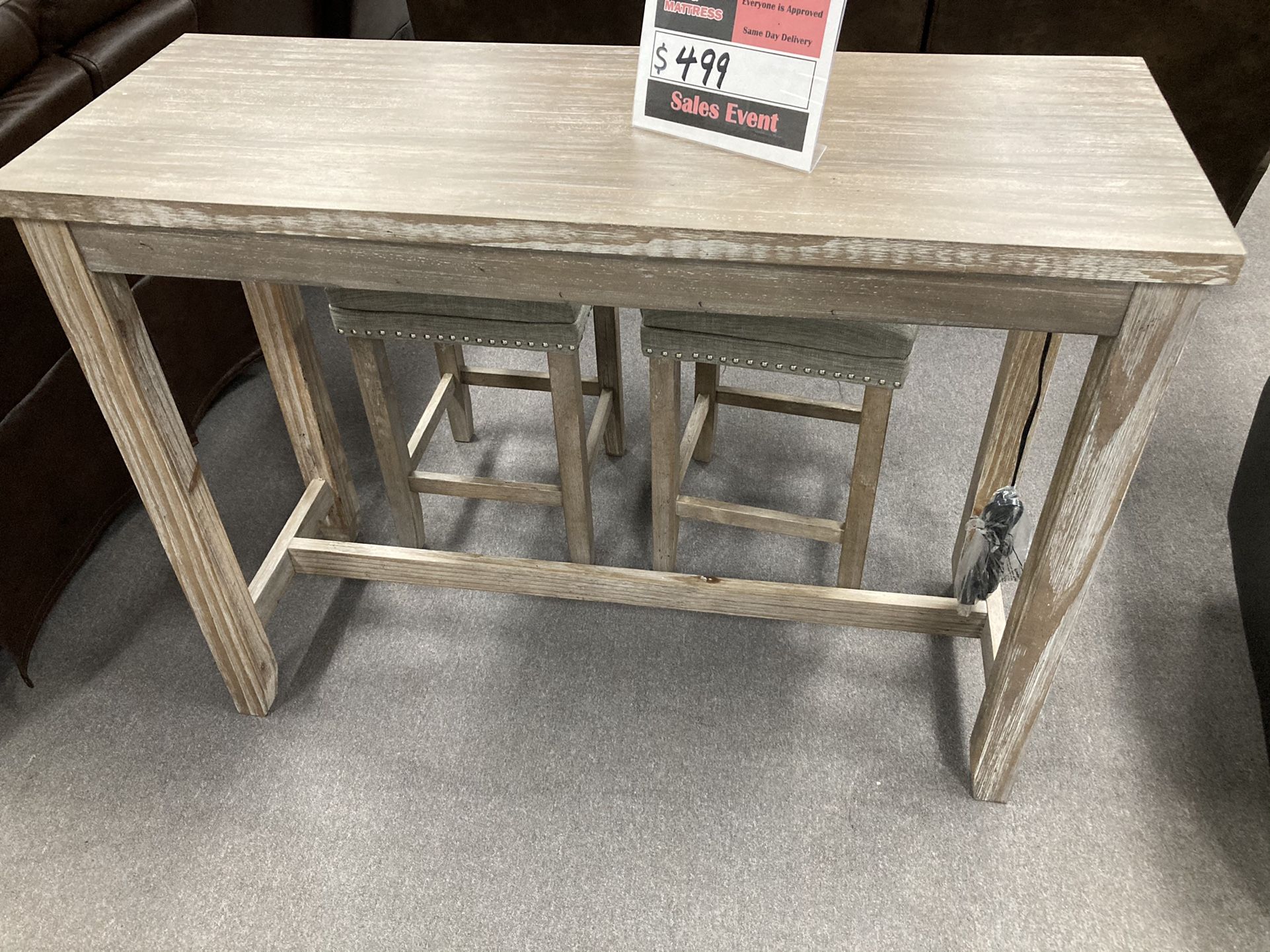 🪑 Band New Accent Table And Bar Stools!!! Only $399!! Low As $39 Down!! No Credit Needed!!!