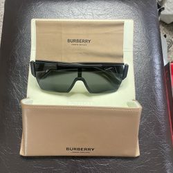 BURBERRY SUNGLASSES