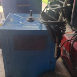Miller Thunderbolt AC/DC Welder Power Source 