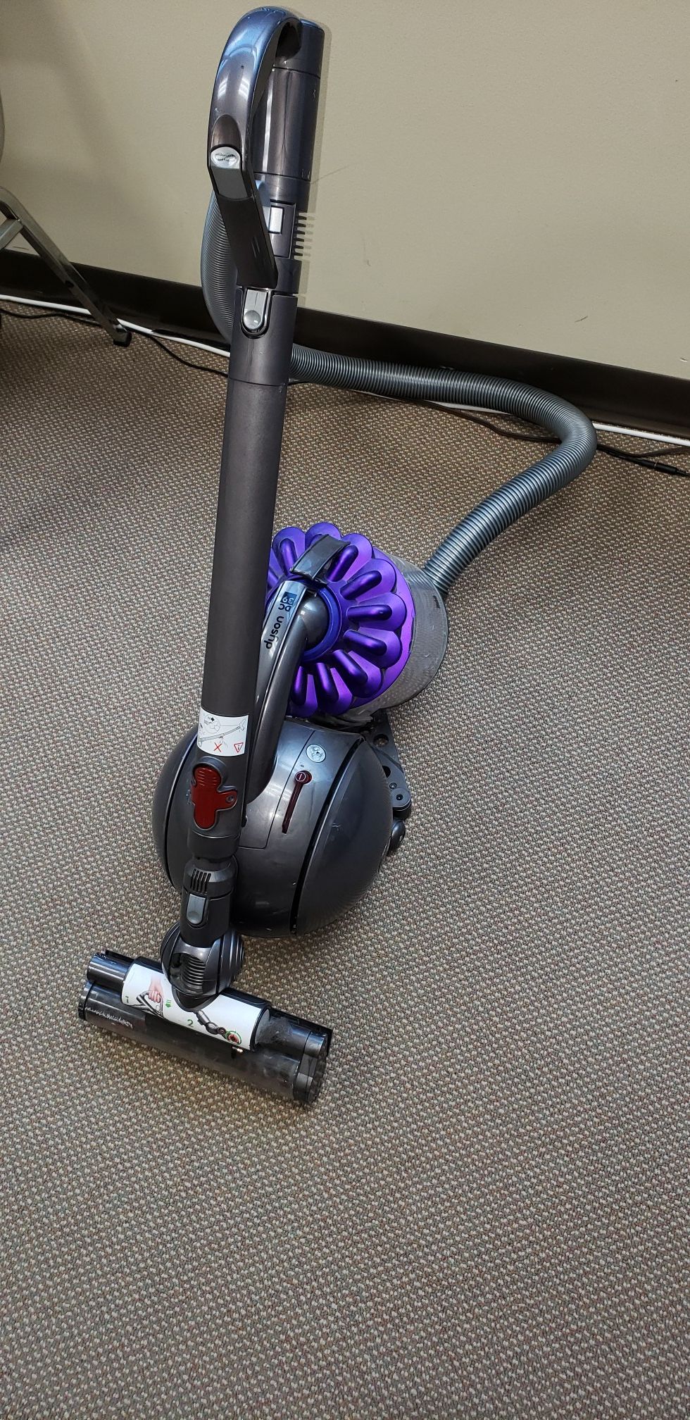 DYSON DC39 CANISTER VAC