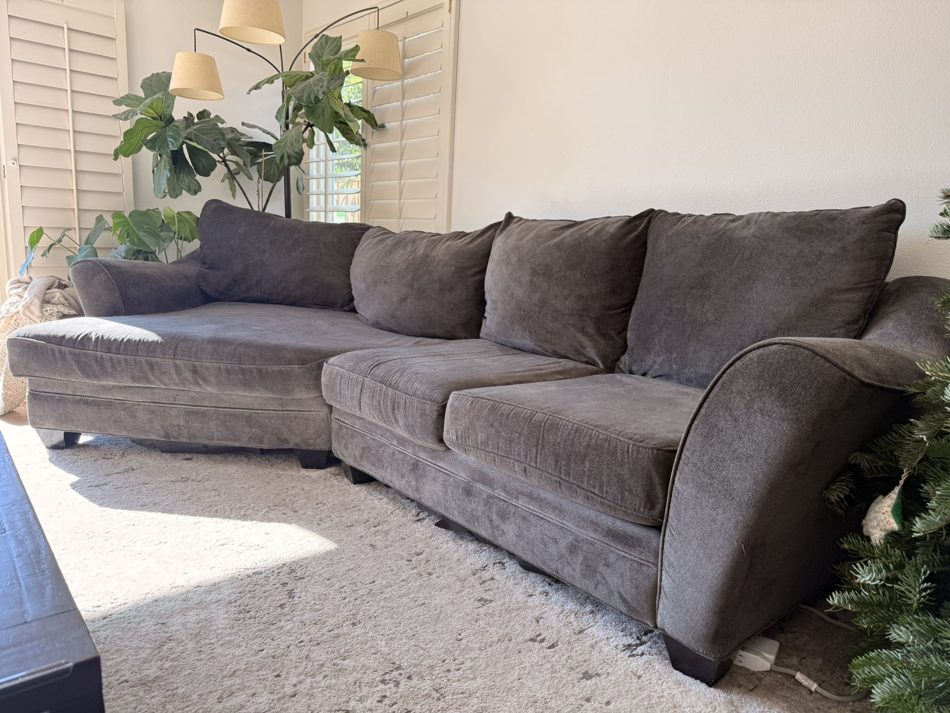 Spacious & Stylish Sectional from Living Spaces – Unique Shape for Ultimate Comfort