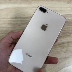 iPhone 8 Plus 