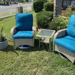 Brand New Patio Bistro Set Swivel
