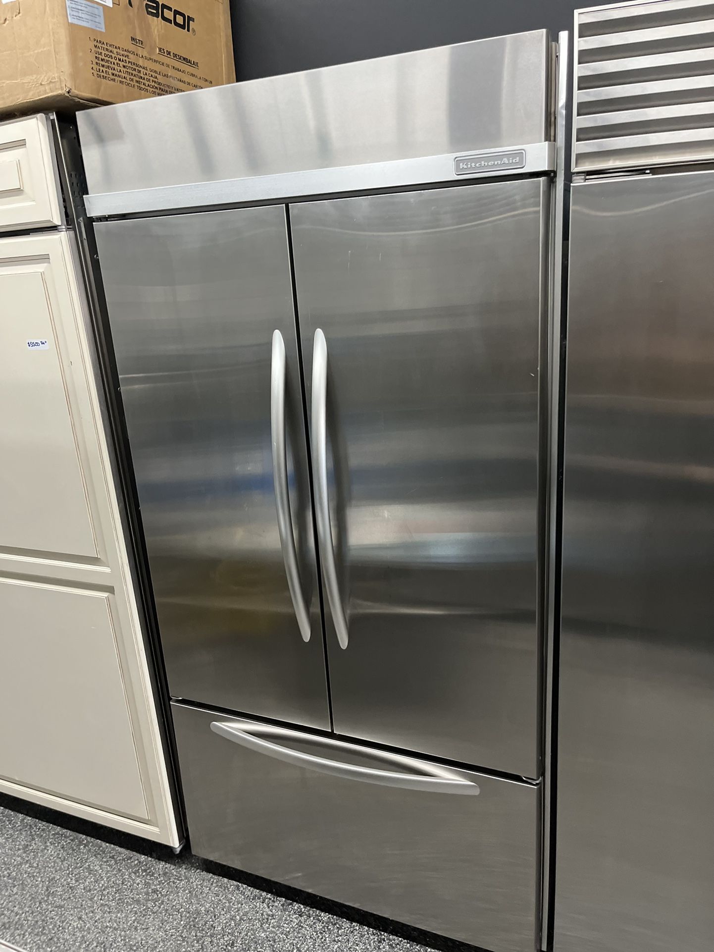 Kitchenaid 42” French Door Built In refrigerator Clean