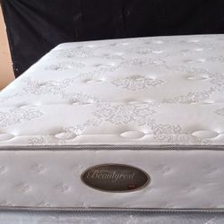 Full Size Mattress (Colchón Full Size)