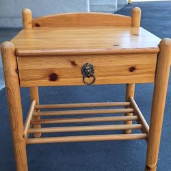 Small Side Table With Drawer