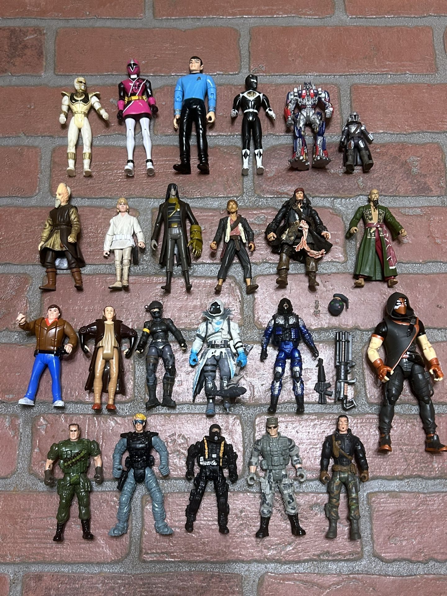 Mixed Action Figure Lot