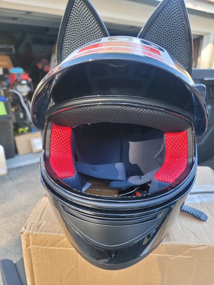 Kitty Black High Gloss Helmet ⛑️ New!!!!