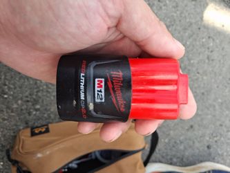 Milwaukee m12