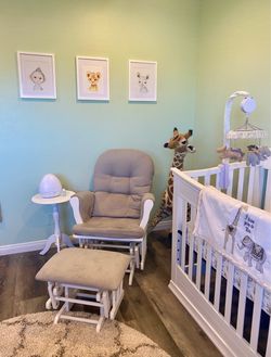 Nursery safari Decor Giraffe