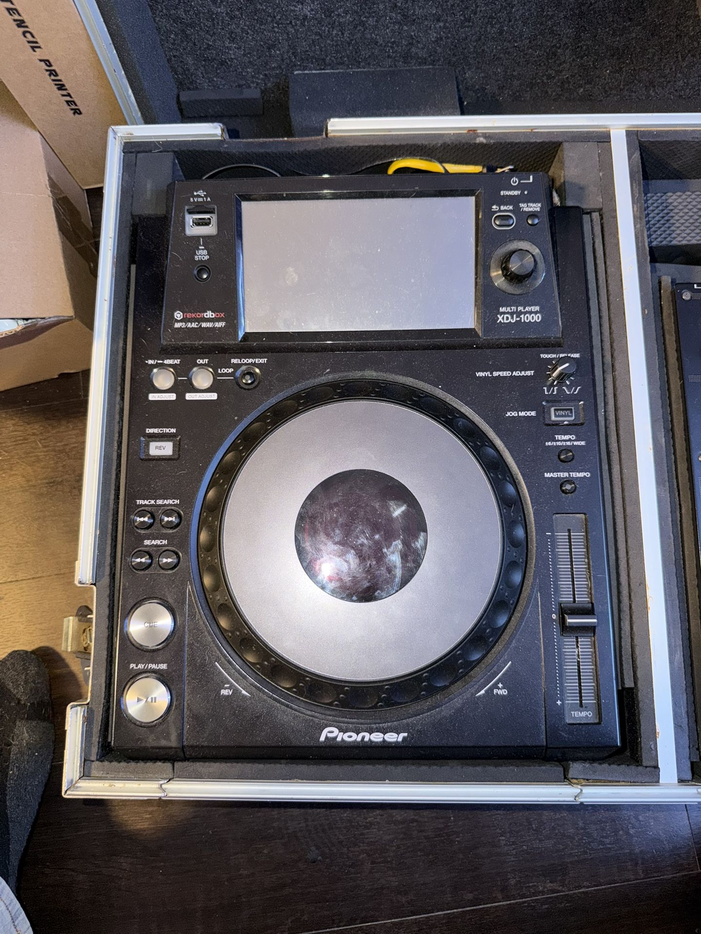 🎧 Full Pioneer DJ Setup – XDJ-1000 Pair + DJM-450 Mixer + Flight Case (Bonus Speakers) – $2,000 OBO