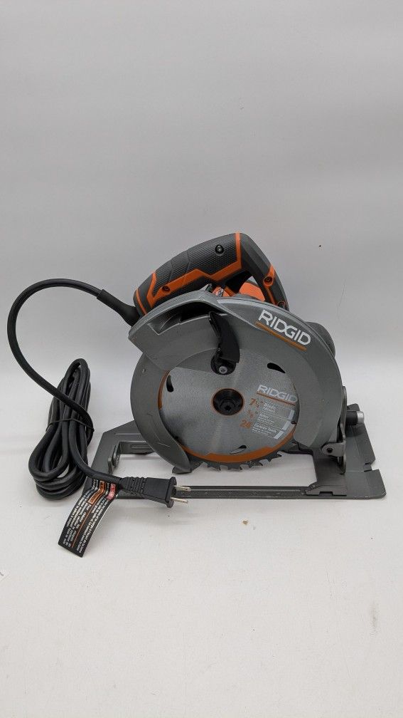 Ridgid (R3205VN) 15 Amp 7-1/4 in Circular Saw (New)