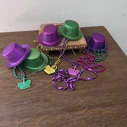 MARDI GRAS DECORATIONS/PHOTO PROPS